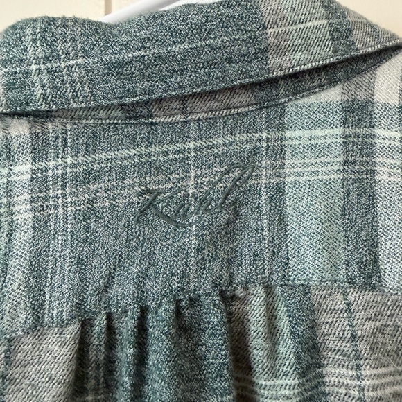 Kuhl Green Plaid Button Down Shirt - Picture 4 of 7